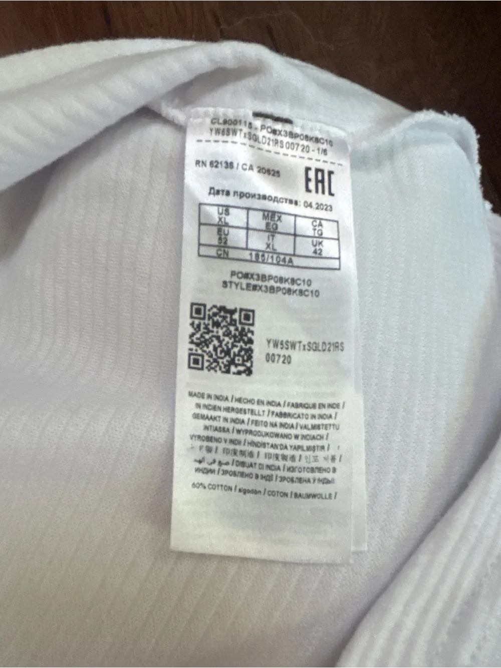 Guess White Short Sleeve Ribbed Crewneck with Black Logo Panel - Picture 6 of 6